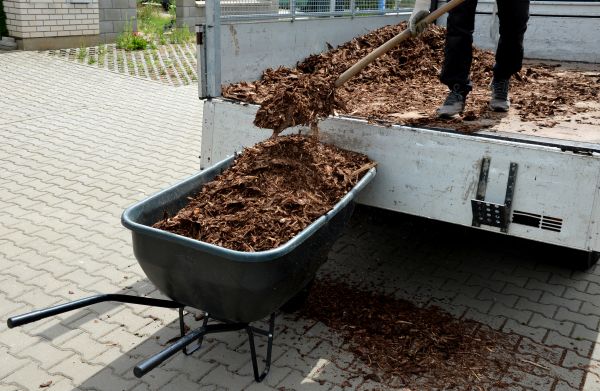 Bulk Mulch Delivery in Modesto