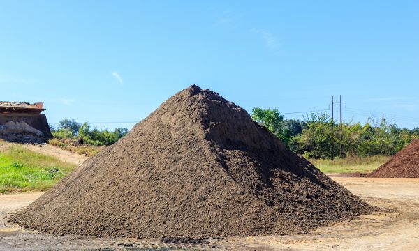 Bulk Topsoil Delivery in Modesto