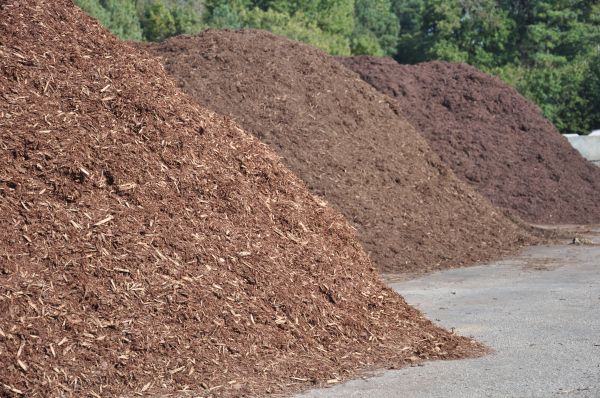 Brown Mulch Delivery in Modesto
