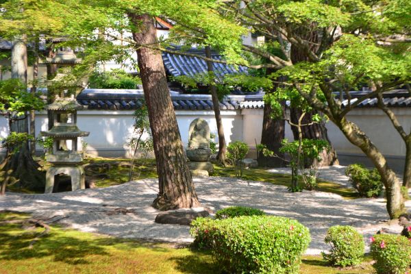 Zen Garden Landscaping in Modesto